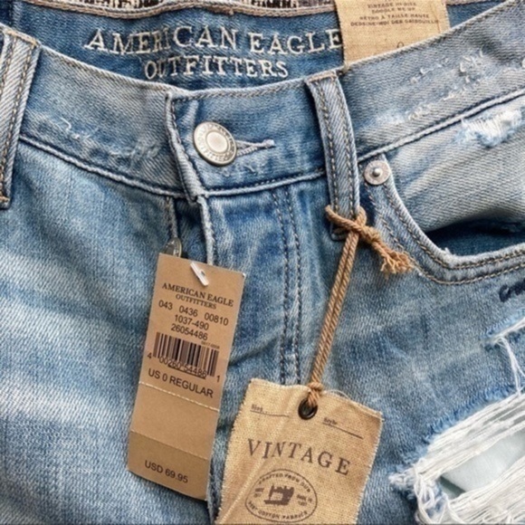 ✨NEW American Eagle vintage boyfriend destructive patch jeans 0
Inseam-26.5” - Picture 7 of 8